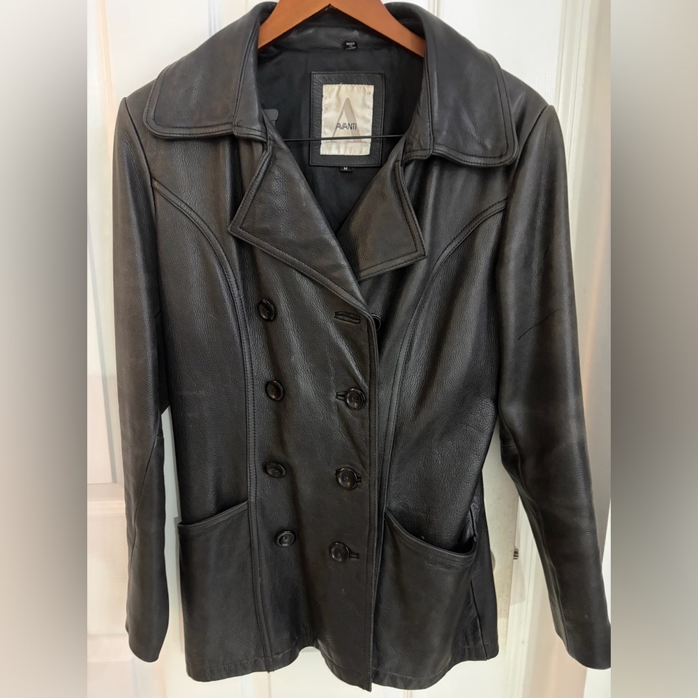 Avanti Women's Black Leather Double breasted button up Jacket